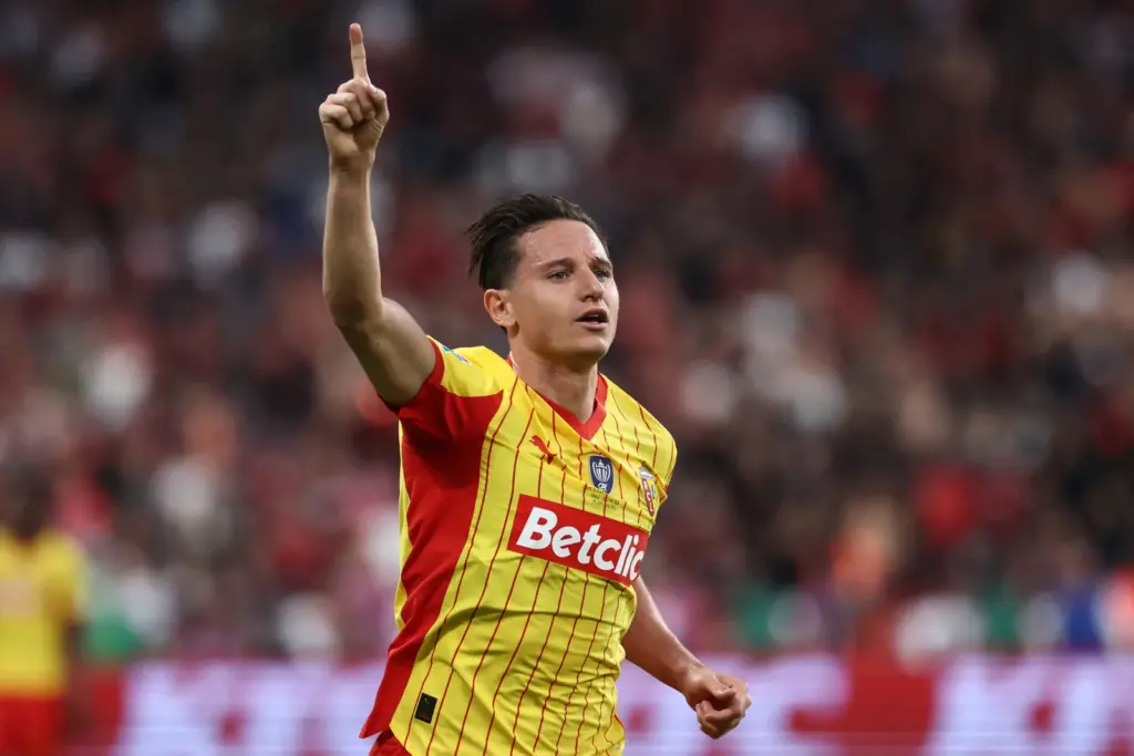 RC Lens : Matthieu Udol sort touché à la cuisse droite face au FC Lorient - L'Équipe